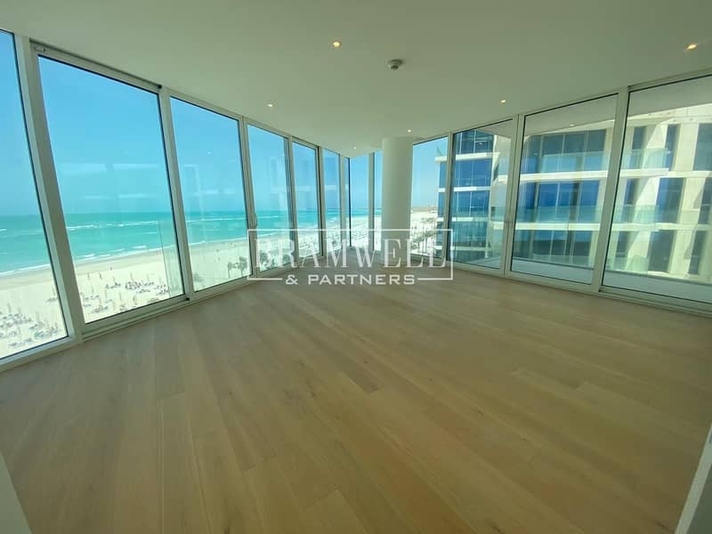 11 Spacious 3 Bedroom With Full Seaview!