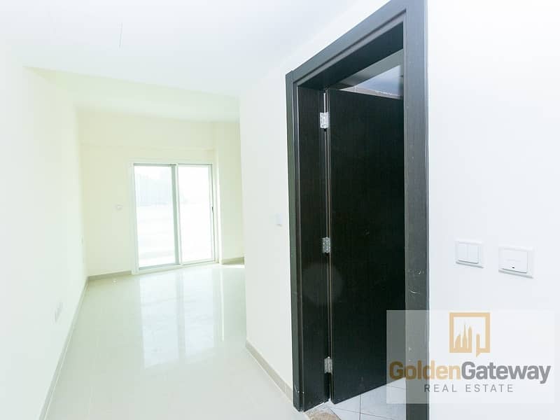 2 Spacious One-Bedroom with Balcony | Red Residence