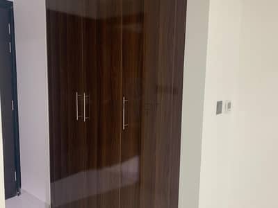 Studio Apartment| distress deal| Silicon gate Studio Apartment| distress deal| Silicon gate