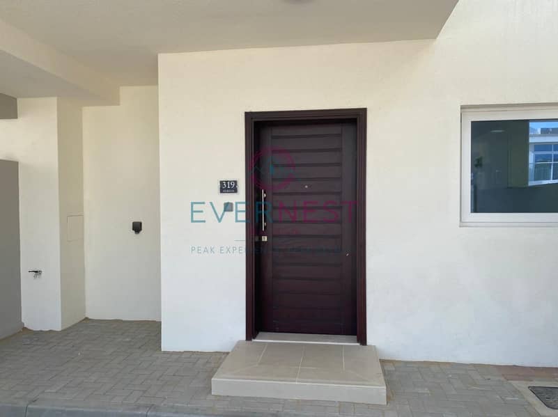 4 Brand New | 3BR Villa | Corner Unit | Ready