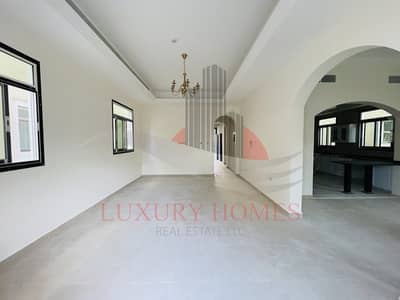 Exquisite Layout Featuring Marble Flooring Exquisite Layout Featuring Marble Flooring