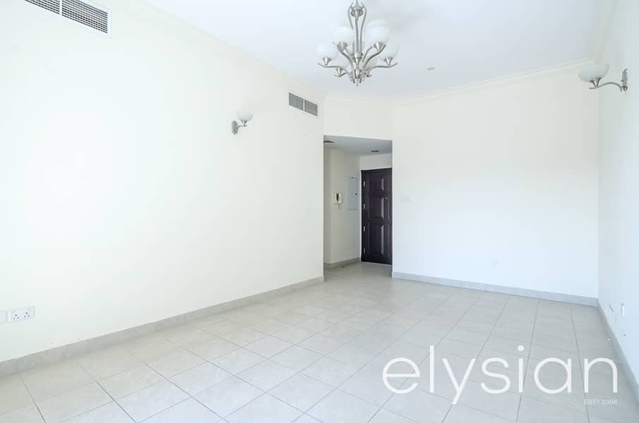 10 Exclusive | Large Two Bedroom | Apartment