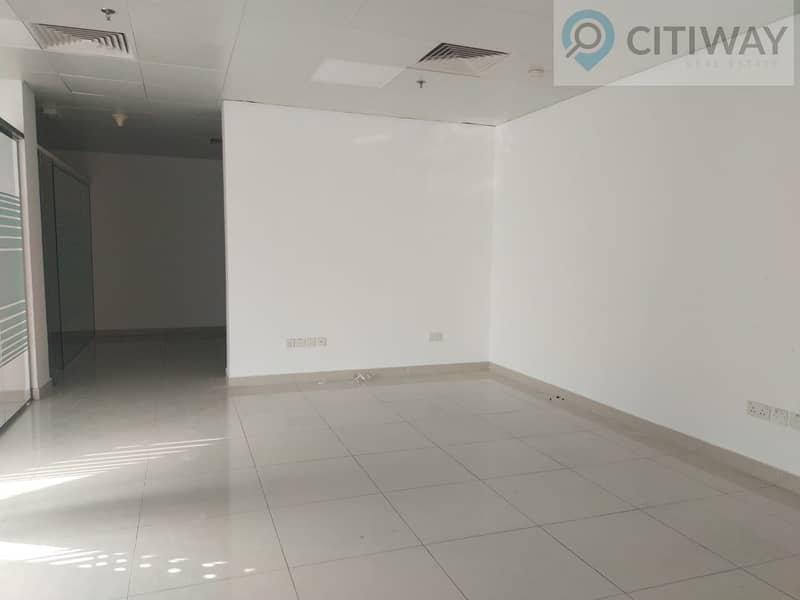 5 Fitted Office with Glass Partitions/Business Bay