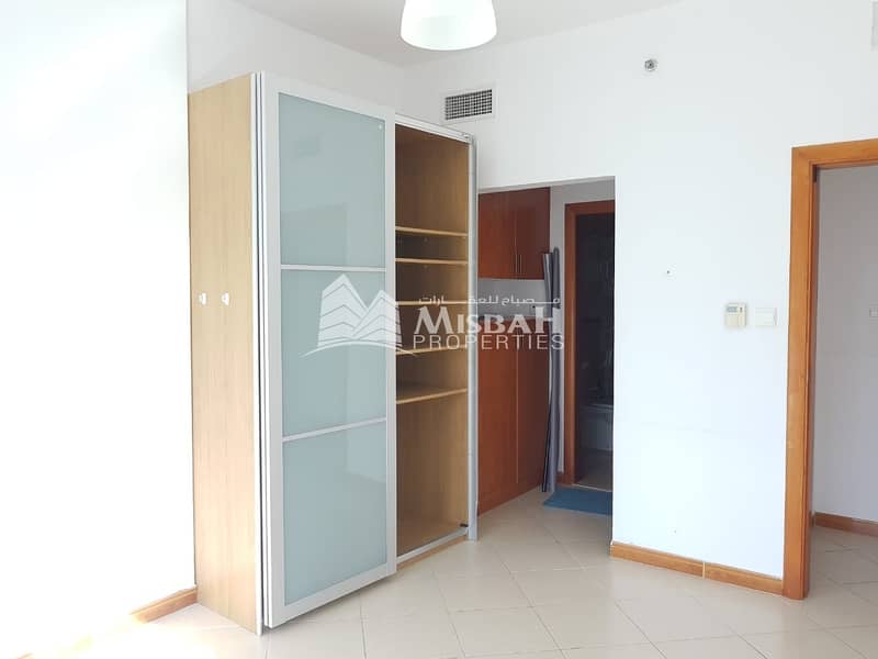 10 Full marina view 2 bedroom with kitchen appliances in Dubai marina