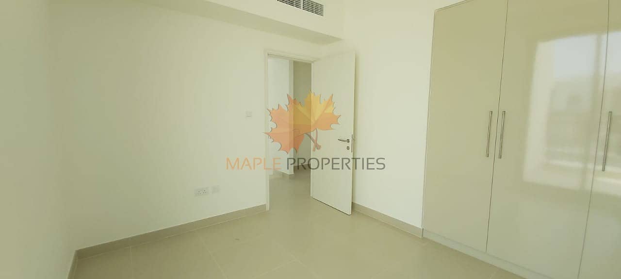 7 Genuine Listing || Beautiful 3BR Maple Townhouse || For Rent