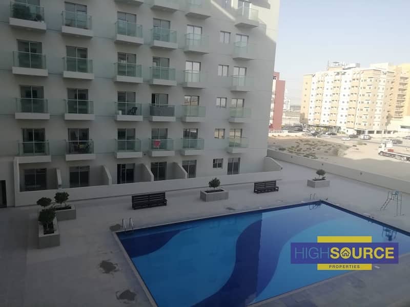 27 FULL FACILITY BUILDING STUDIO WITH BALCONY RENT IN PHASE 2