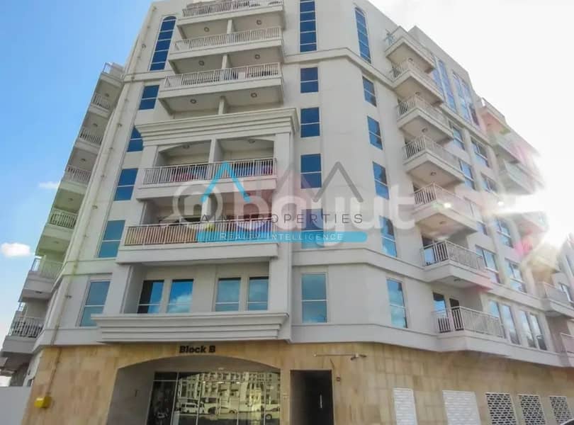 23 Neat and clean_1BR_Near MALL_Pool/Gym_Beautiful Family building