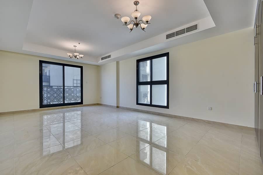 Large Studio / Well Maintained / 3 min to Metro Large Studio / Well Maintained / 3 min to Metro