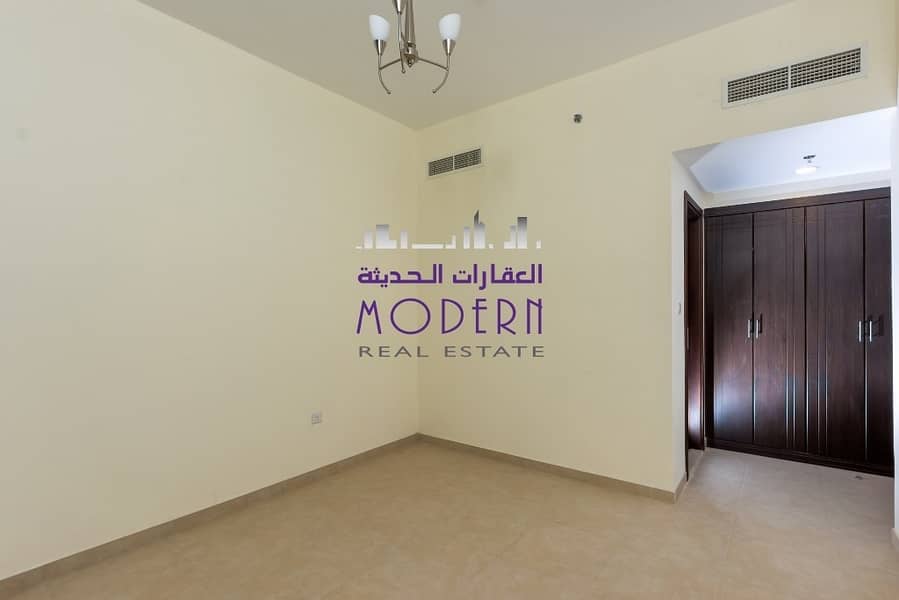 spacious apartment for rent in warqa