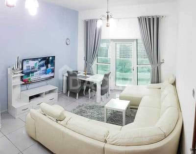 12 cheques / Modern Furniture / Chiller Free 12 cheques / Modern Furniture / Chiller Free