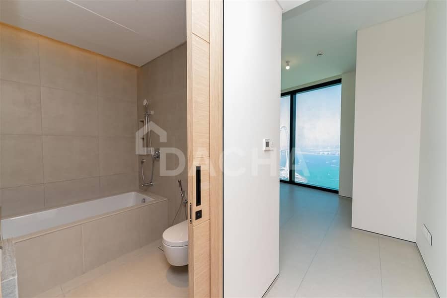10 Panoramic Sea View / 2BR R2C Type / Best Layout