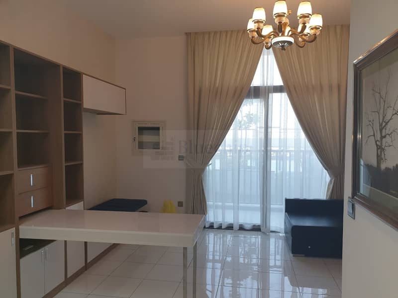 Fully furnished | Low floor |near to metro