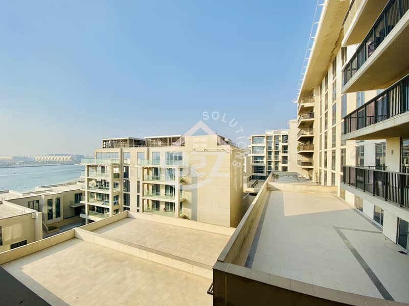 18 Duplex 4 BR with Sea View for Sale