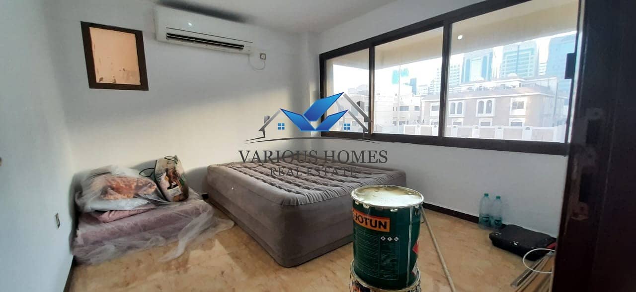 5 Hot Offer 1BHK Apartment Split Ac 25k 4 Payment Delma Street Muroor Road