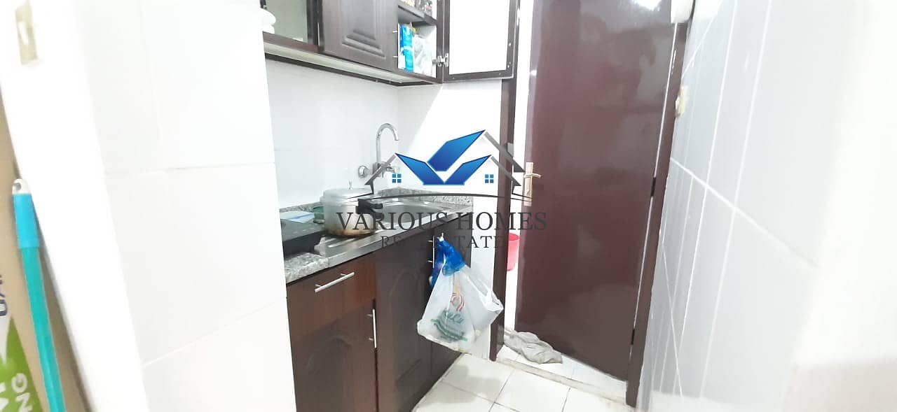 8 Hot Offer 1BHK Apartment Split Ac 25k 4 Payment Delma Street Muroor Road