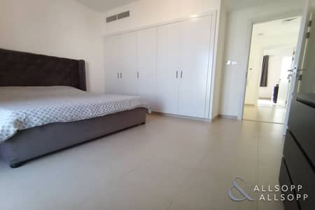 Exclusive | On Pool And Park | Single Row<BR/><BR/> Exclusive | On Pool And Park | Single Row<BR/><BR/>