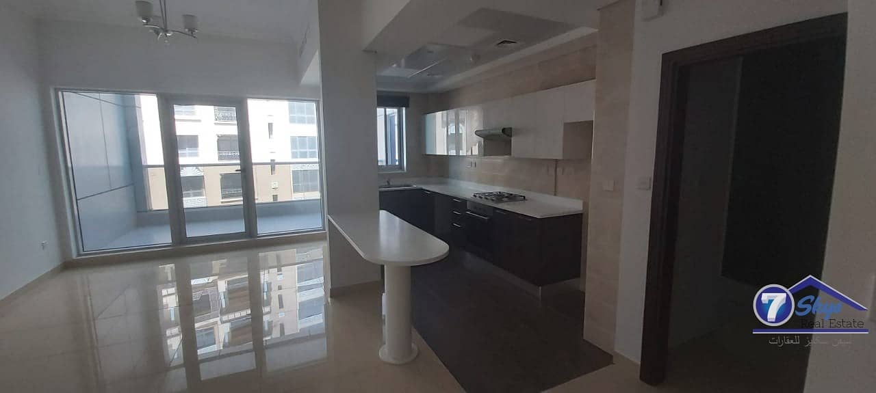 14 Lavish 1BR+Balcony | 1 Month Free | Vacant