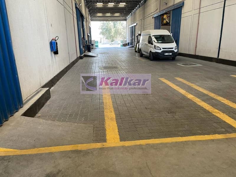 !! NEAT AND CLEAN STORAGE COMPOUND IN ALQUOZ  10000 SQFT WAREHOUSE AED: 250k !!