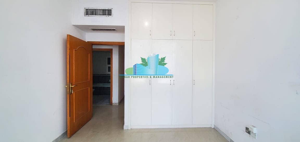 12 ASTOUNDING 3BHK| MAID-ROOM|4 Payments |Near to establishment