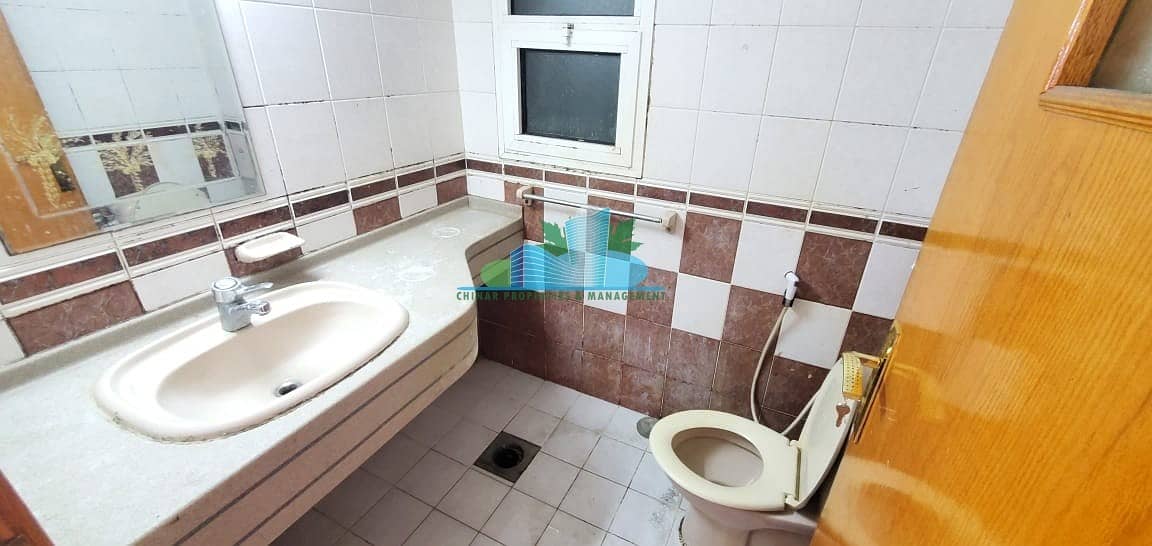 27 ASTOUNDING 3BHK| MAID-ROOM|4 Payments |Near to establishment