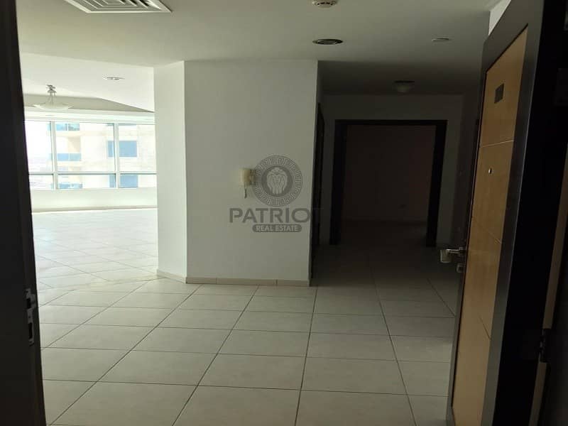 3 Close to Metro | Unfurnished | Middle Floor