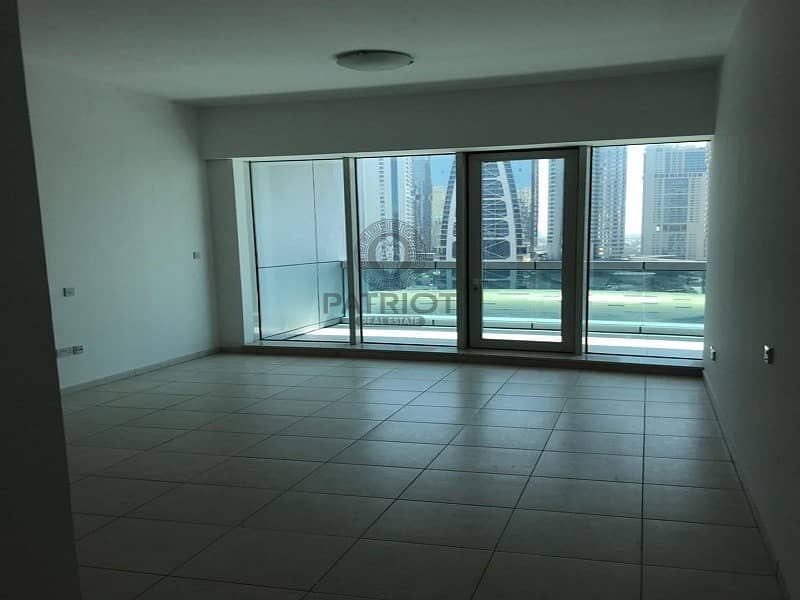 16 Close to Metro | Unfurnished | Middle Floor