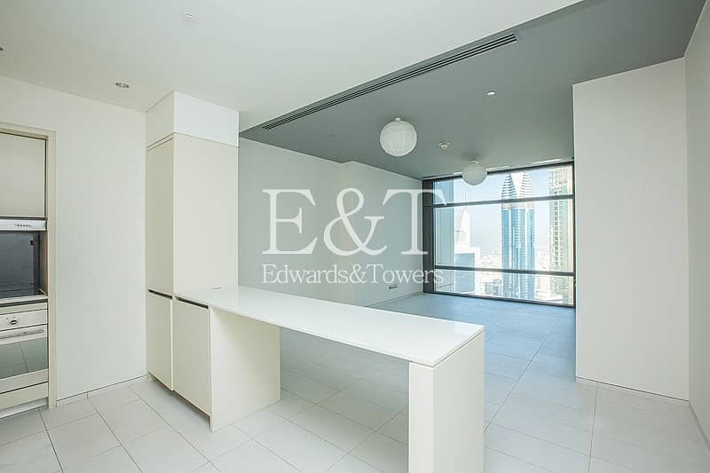 2 Large Apt | Gate Avenue View | High Floor