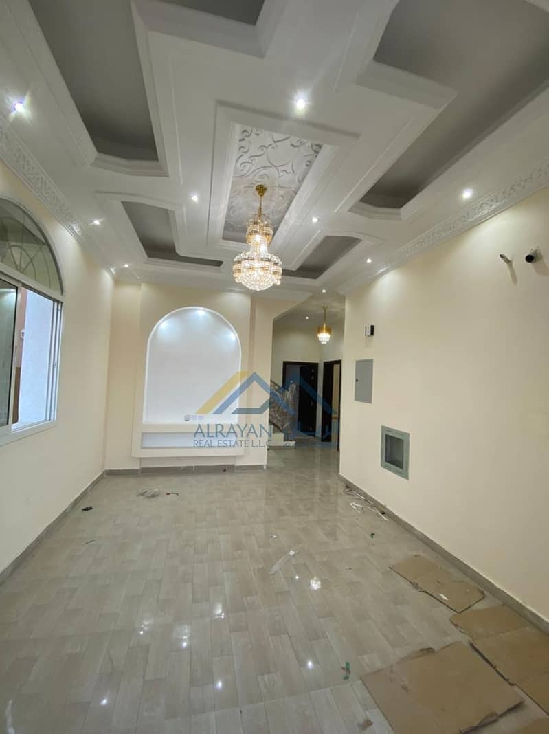For rent, a villa in Al Mowaihat, the first inhabitant of a luxurious Super Deluxe finishing, at a great price