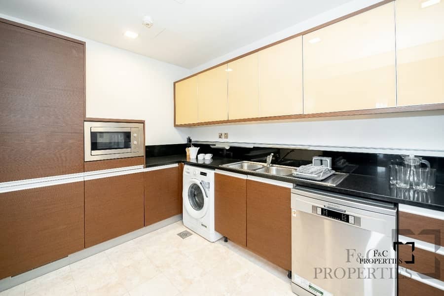 31 Garden Unit | Large Layout | Great Condition