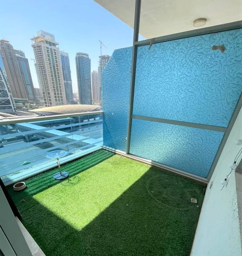 4 Semi-Furnished  One Bedroom Apartment in Dubai Marina | Chiller Free