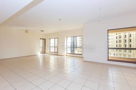 Hot Deal ! Specious upgraded 4 BR on a High Floor