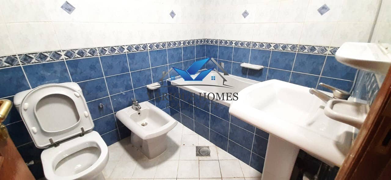 10 Hot Offer 1BHK 2 Washroom Apartment 40k 4 Payment Delma Street Muroor Road