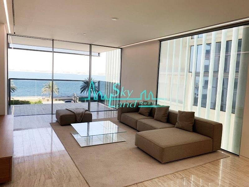Furnished 3-Bed Apartment with Stunning Sea Views