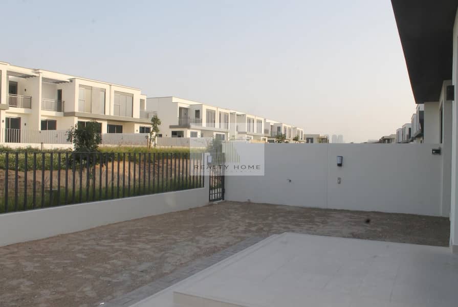 2 Brand New 4 bedroom + study + maid at Maple 3 for AED 145K