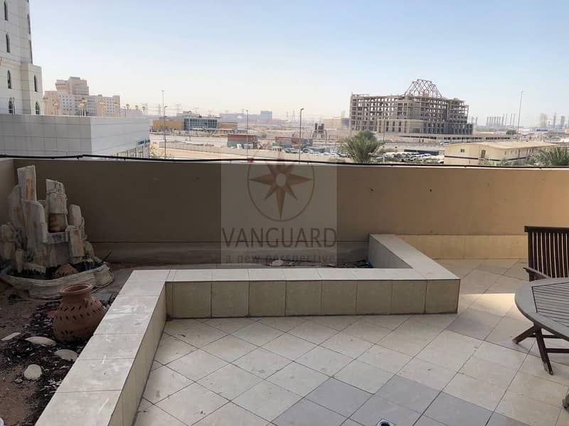 8 1 Bedroom with SZR View and Private Terrace in JLT
