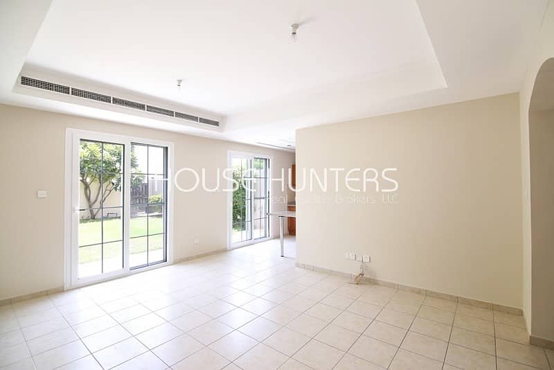 2 Bedrooms| Opposite Park| Close to Lakes| Type 4M
