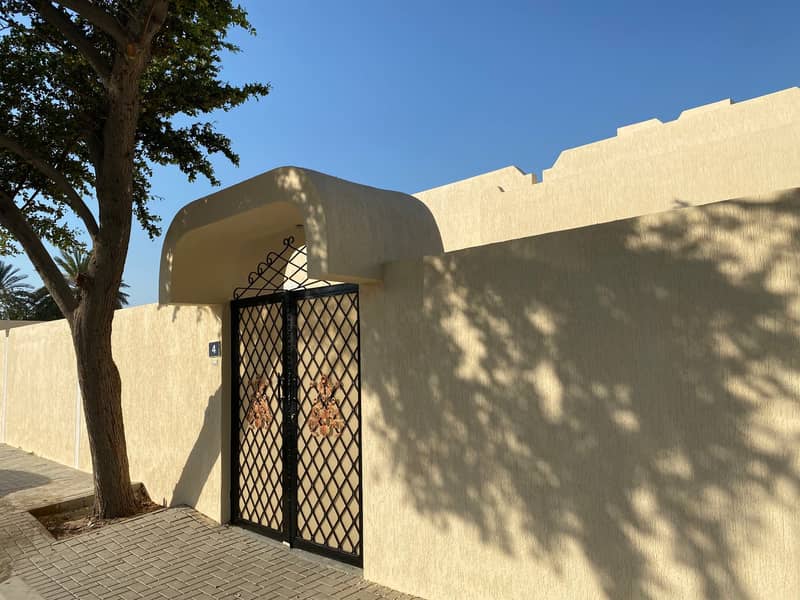 Six-room villa, ground floor, clean, in Al-Jazzat
