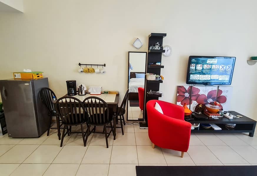 5 Furnished |Large |Balcony | Near to Mall