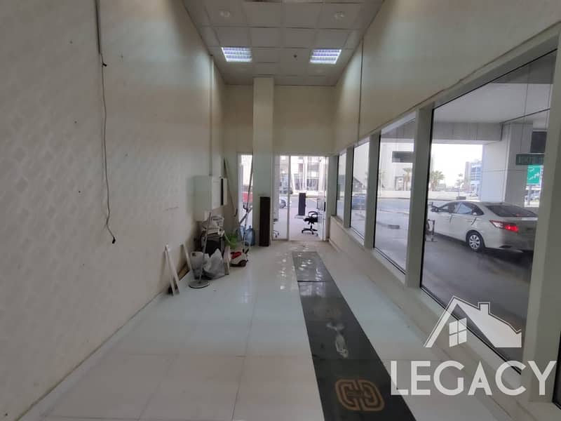 5 @Only AED 72/sq ft , Rare Retail Shop, Walking to Downtown