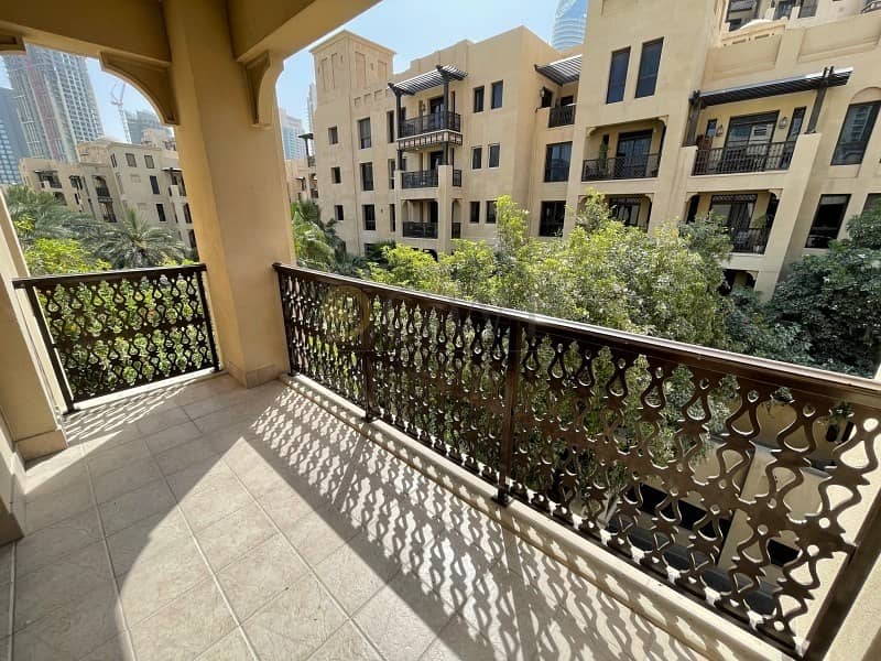 Spacious|Well Maintained|Community View|Bright Apartment
