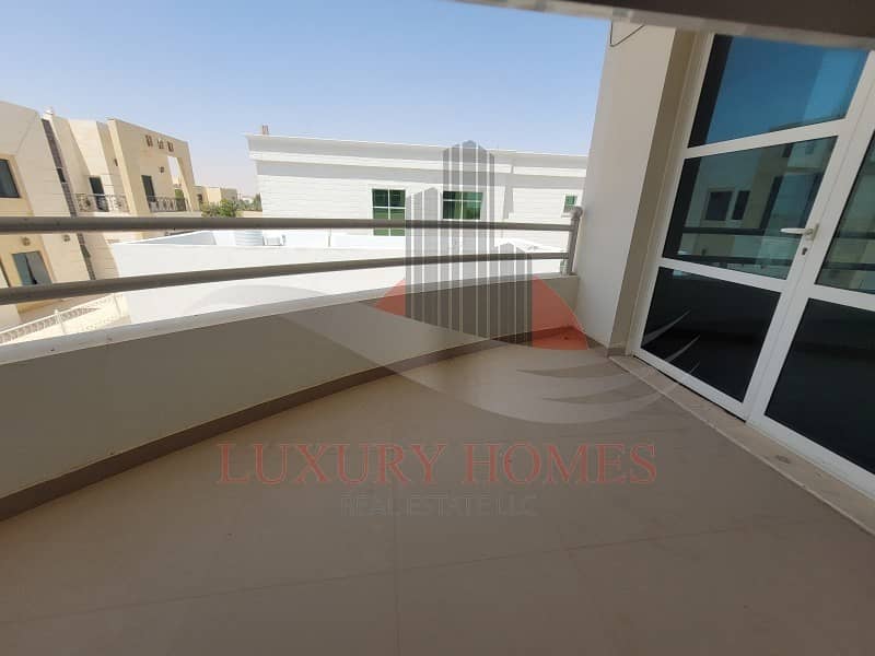 10 A Symbol defining Luxury Close to Dubai road