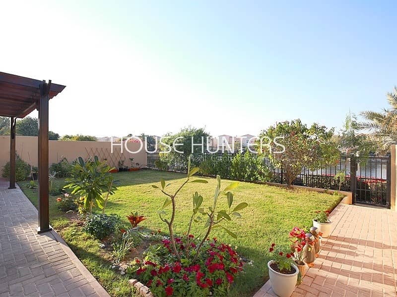 10 Lovely Villa in Al Reem | Available from Mid May