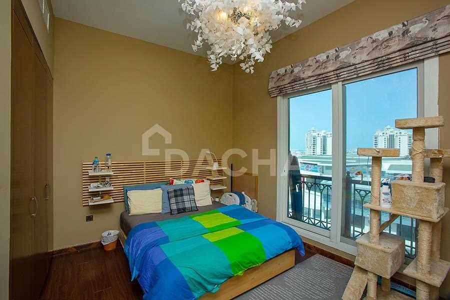 16 Fully Upgraded 2br type D / High floor / April