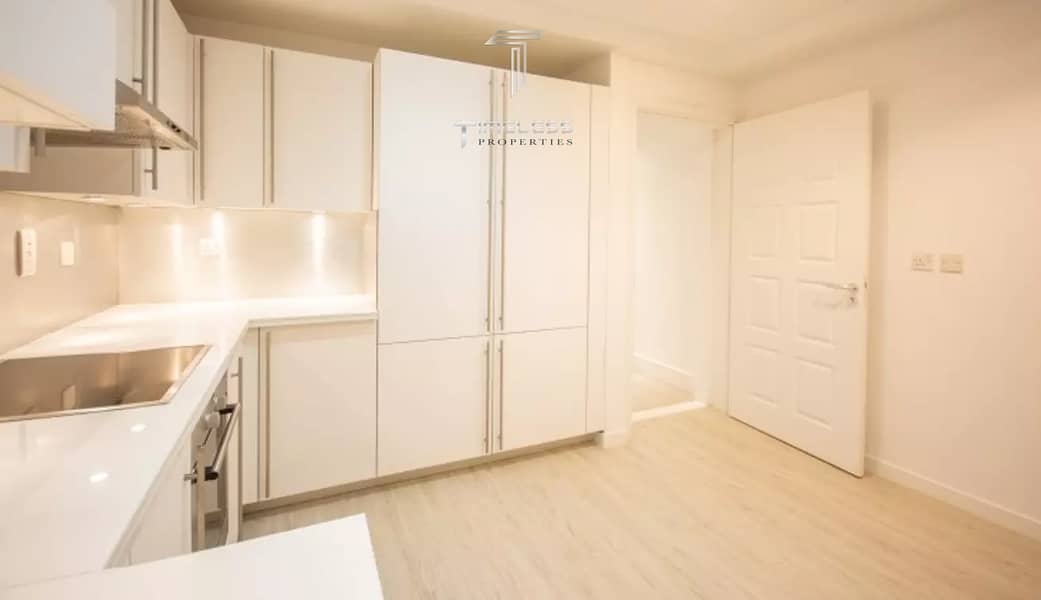 10 3 Bedrooms apartment | Golden Mile 1