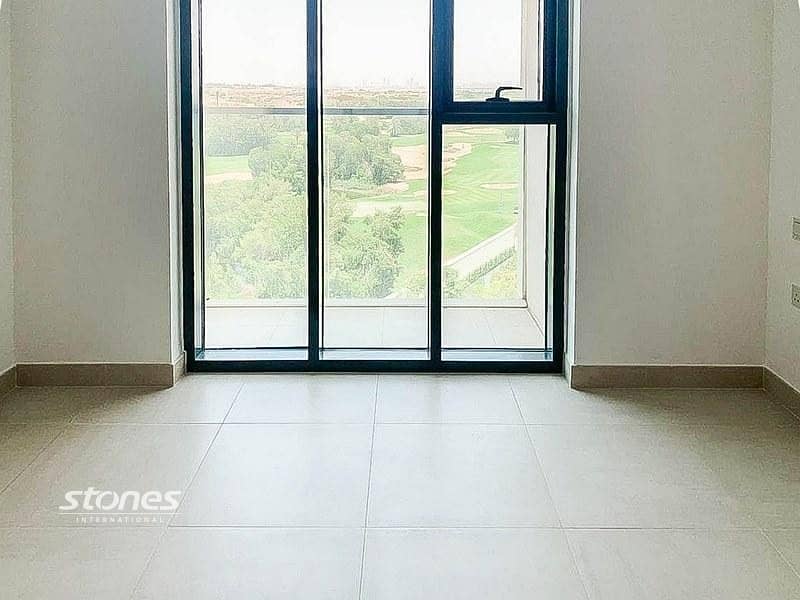 21 Full Window Apartment With Lake & Golf Course View