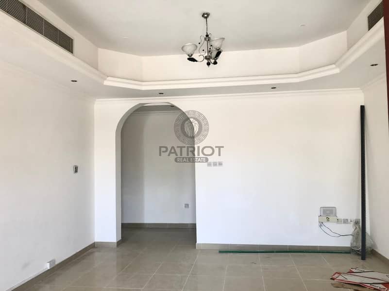 5 Well Maintained 3-BR With Service Block In Al Barsha
