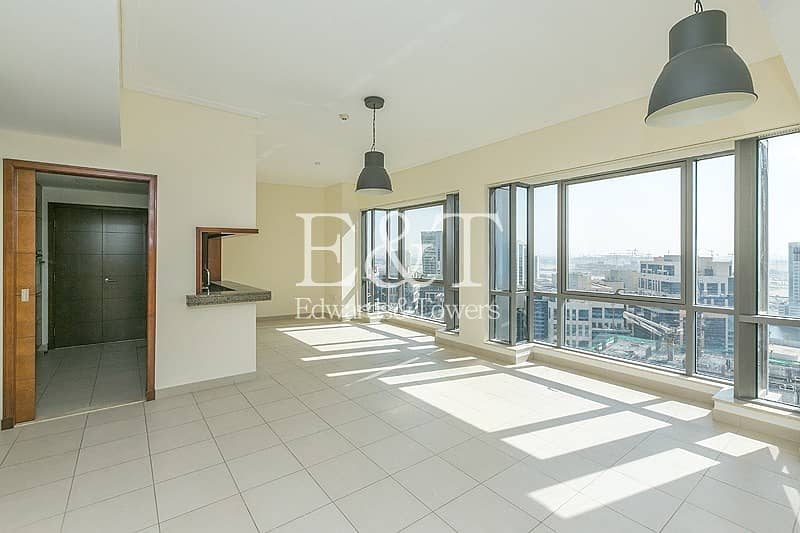12 Exclusive: High Floor with Partial Canal View