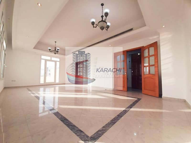Luxurious And Elegant Penthouse In Al Muroor Near Dusit Thani With Spacious Terrace