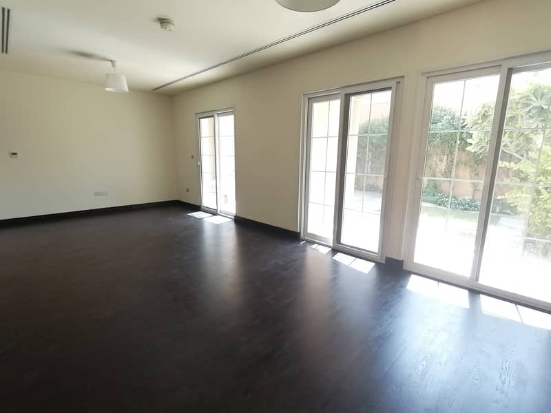 sb | Well maintained 2BR Nakheel TH for rent @ 89