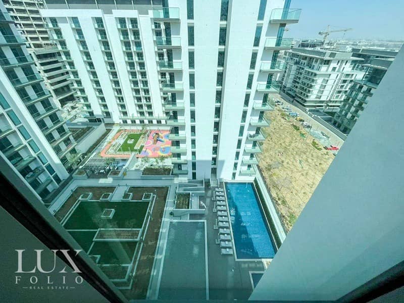 2 Pool & Park View | High Floor | Fitted Kitchen